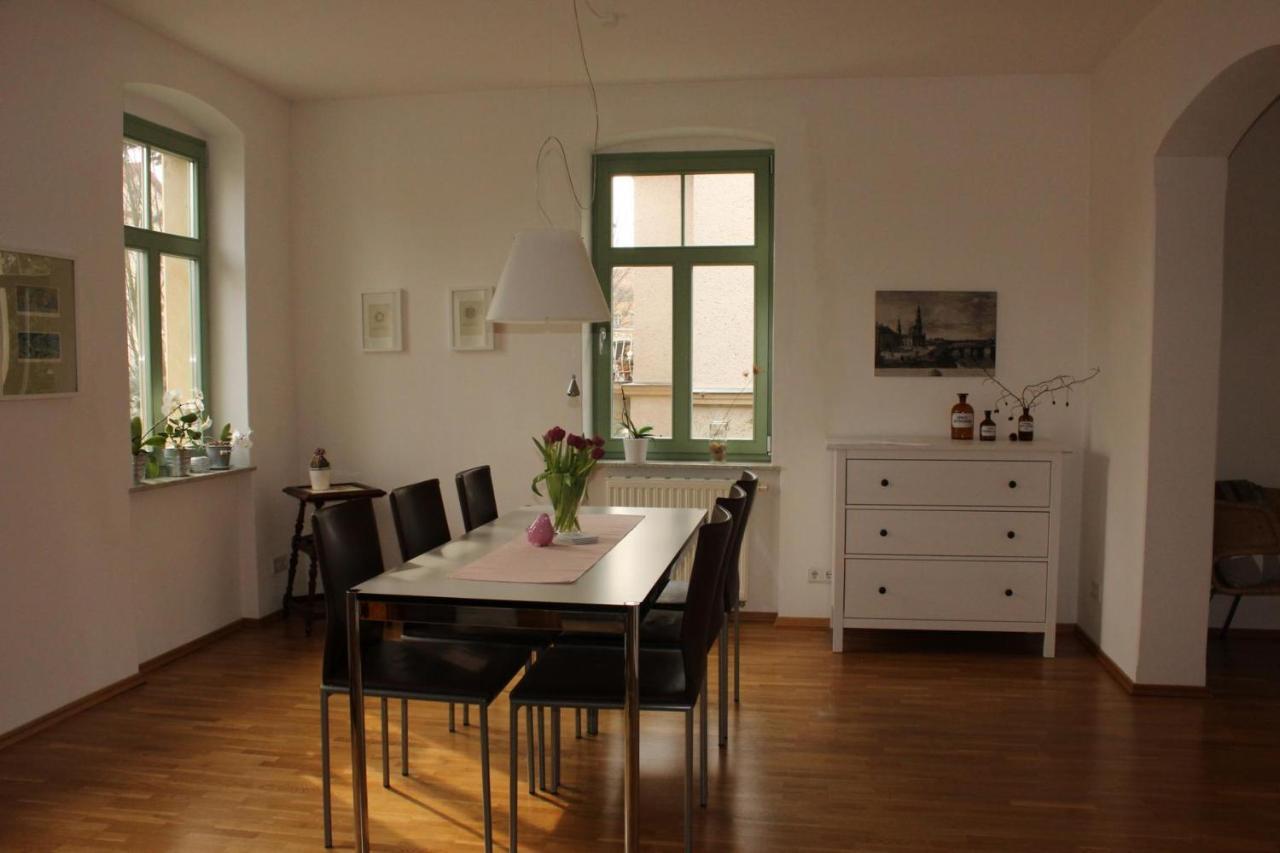 Traumhafte Etagenwohnung In Guenderzeitvilla Drezno Zewnętrze zdjęcie